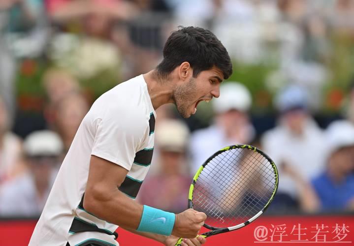 阿尔卡拉斯惊险翻盘,再夺火枪手杯冠军 阿尔卡拉斯惊险翻盘,再夺火枪手杯冠军